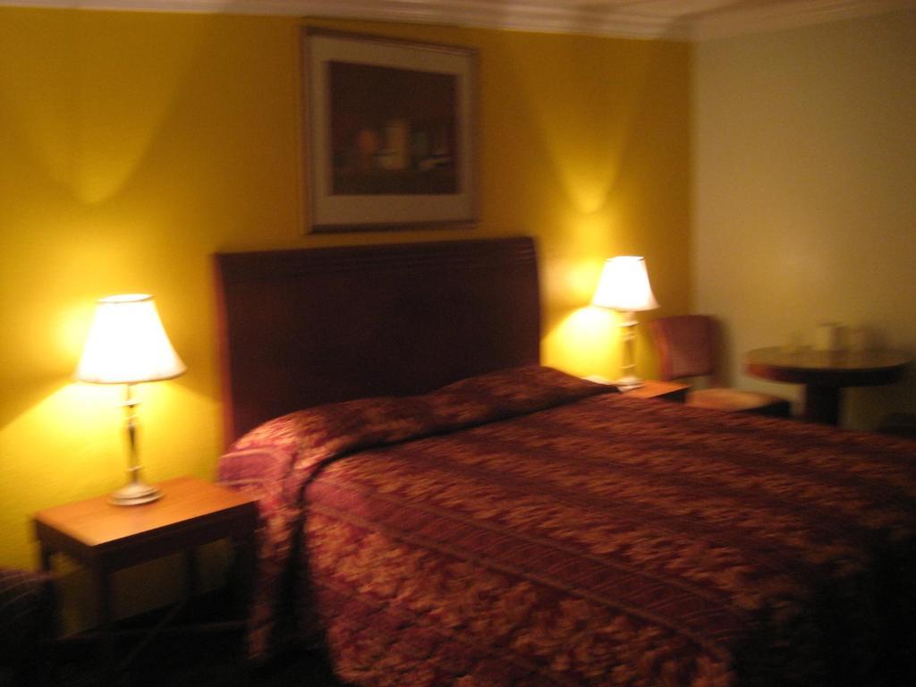 Starlite Motel Беллфлауэр Номер фото