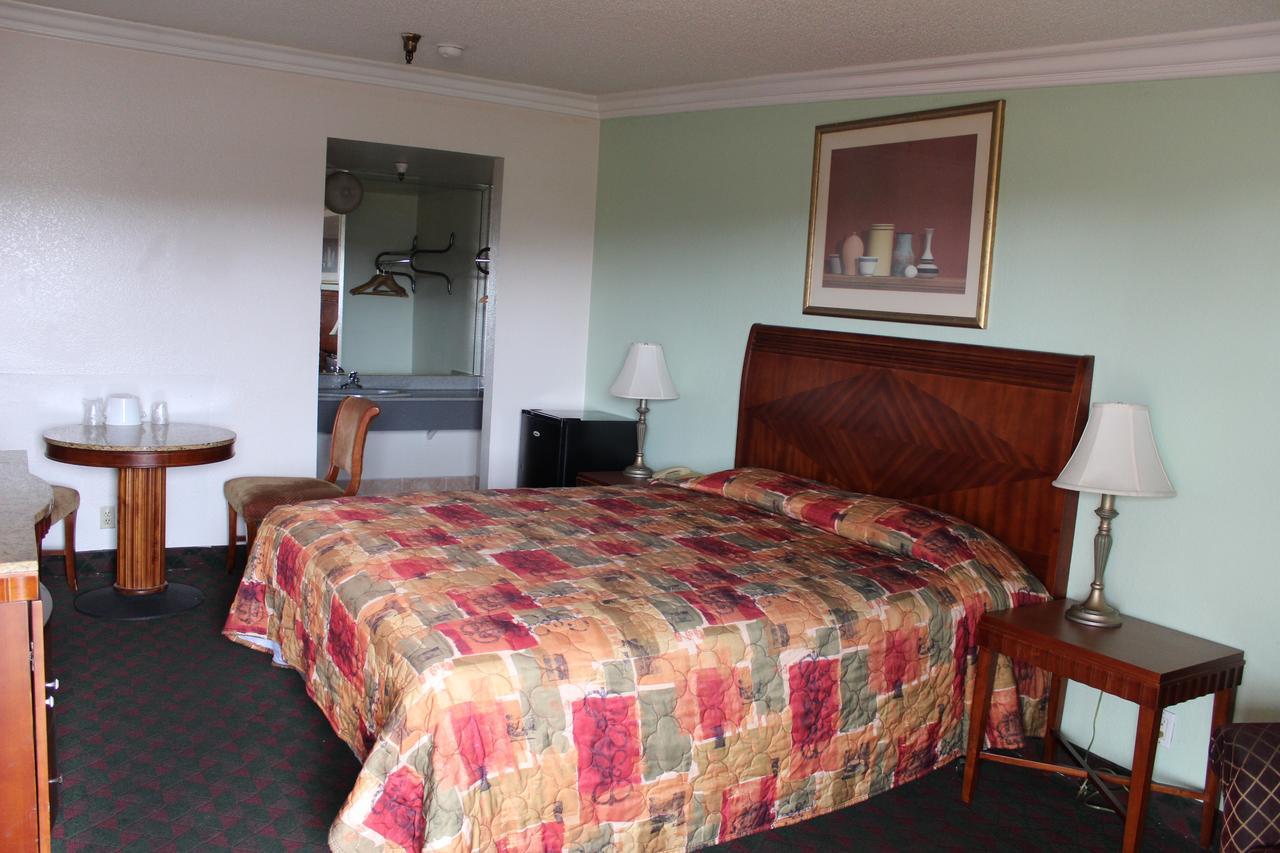 Starlite Motel Беллфлауэр Экстерьер фото