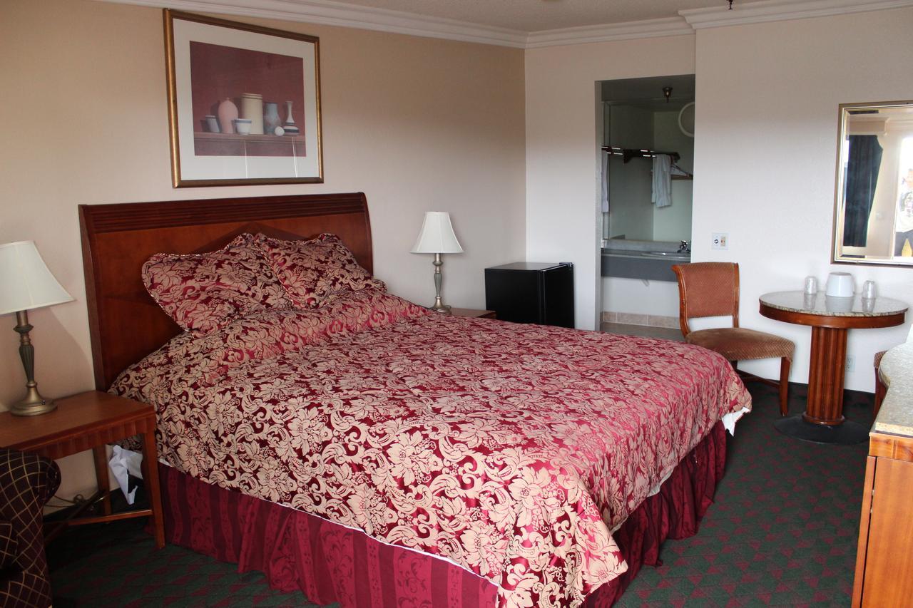 Starlite Motel Беллфлауэр Экстерьер фото